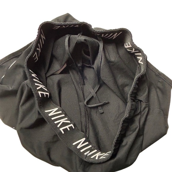 Nike Women's Dri-FIT Tempo Running Shorts Black Size S - Picture 5 of 8